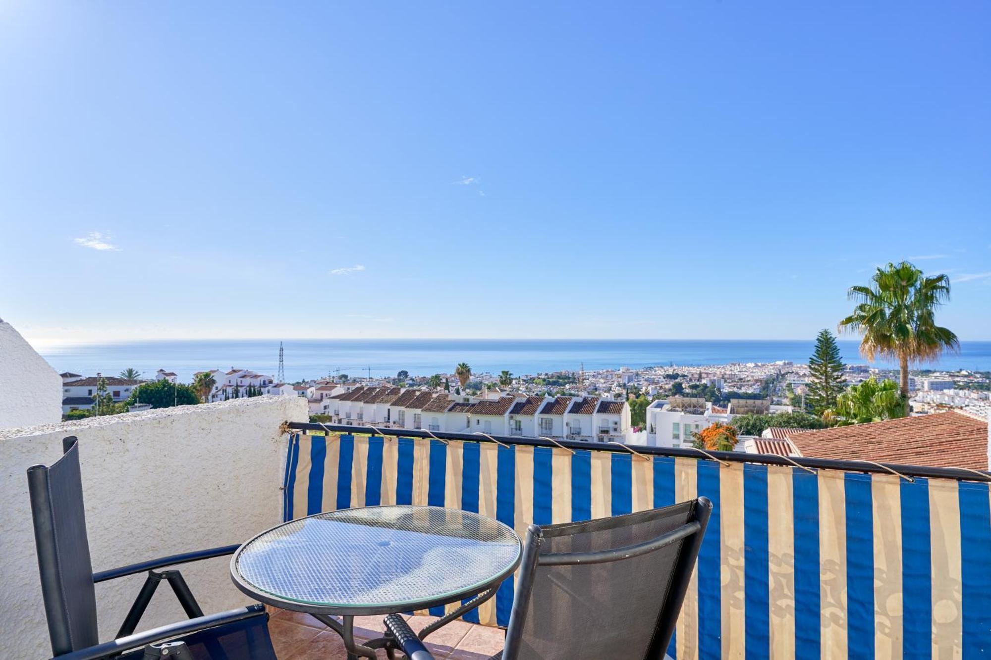Sea View Capistrano Nerjaアパートメント エクステリア 写真