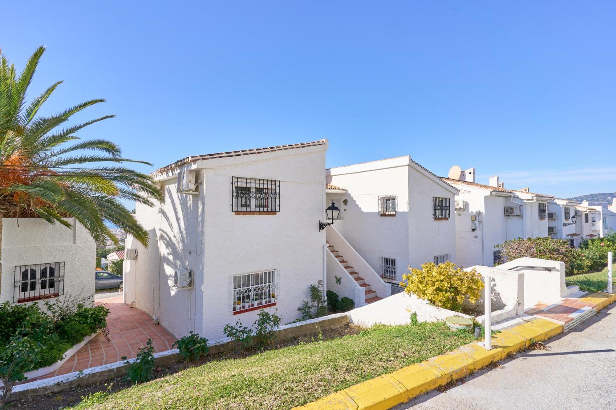Sea View Capistrano Nerjaアパートメント エクステリア 写真